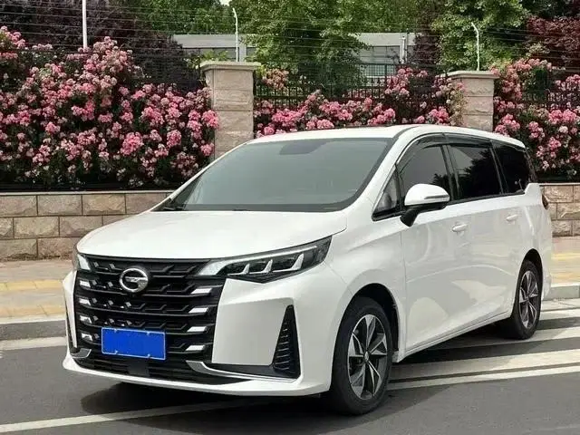 GAC M6 — семейный минивэн